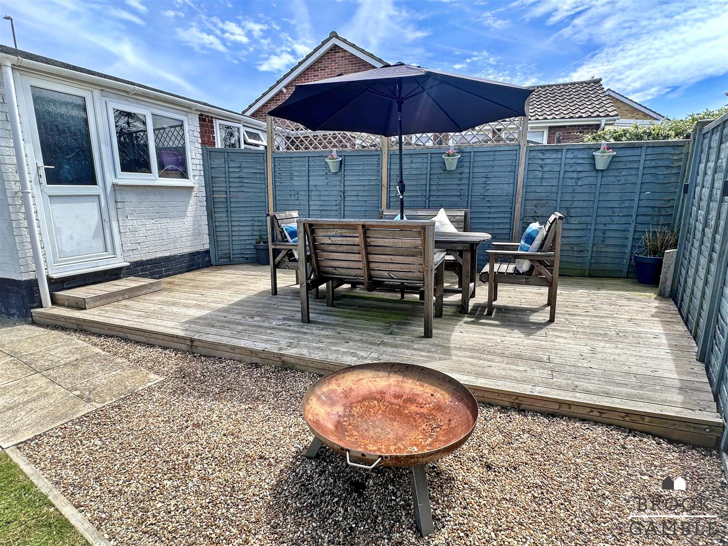2 Bedroom Bungalow. Short Brow Close in Eastbourne,  16